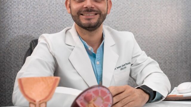 Dr. Isaac Gerardo 1